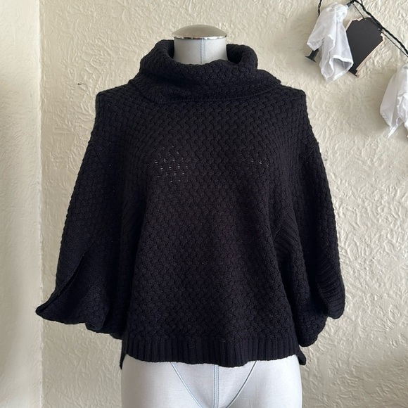 Anthropologie Moth Black Batwing Dolman Sleeve Turtleneck Sweater Small - Picture 1 of 13